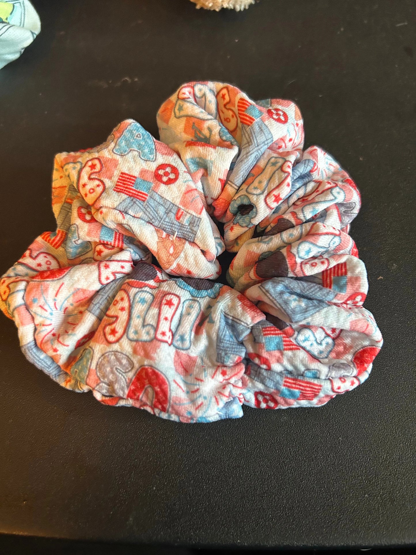 FOJ large scrunchie